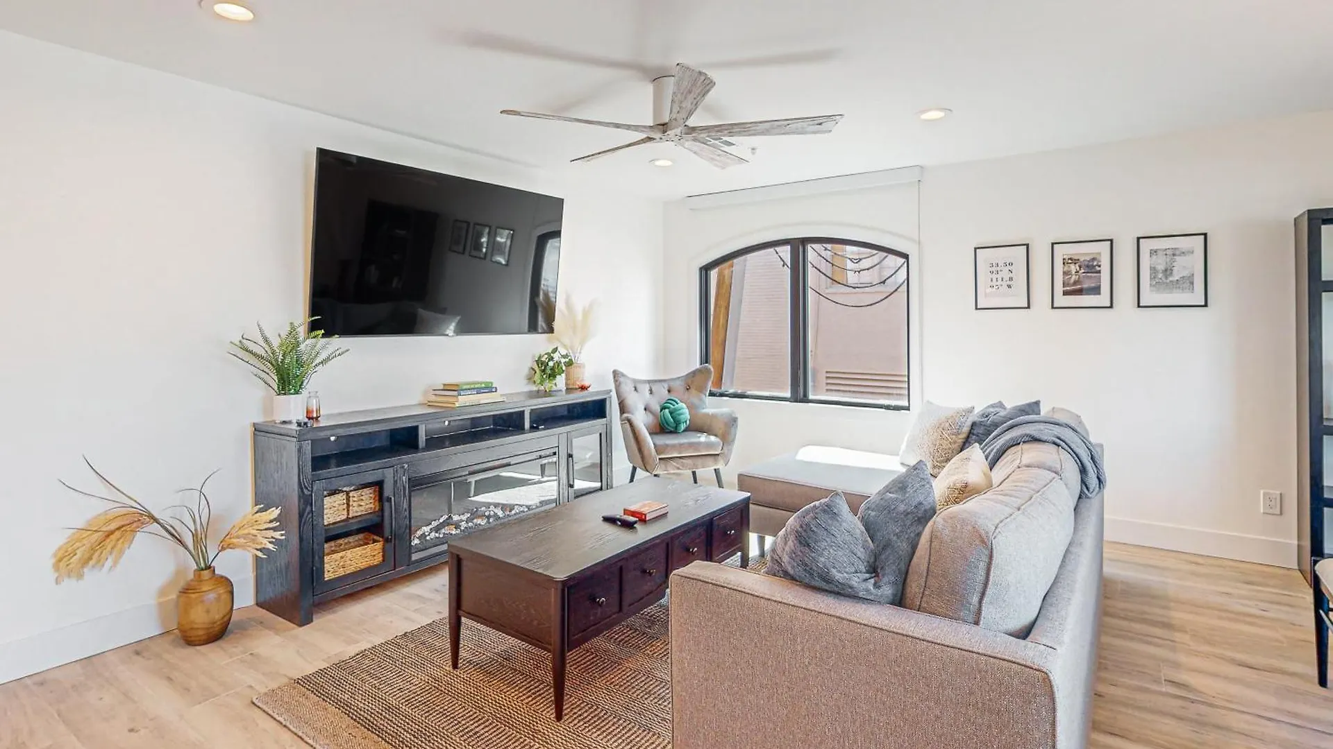 Desert Oasis Condo 斯科茨